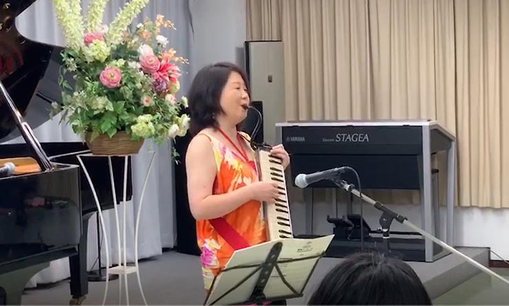 鍵盤ハーモニカ